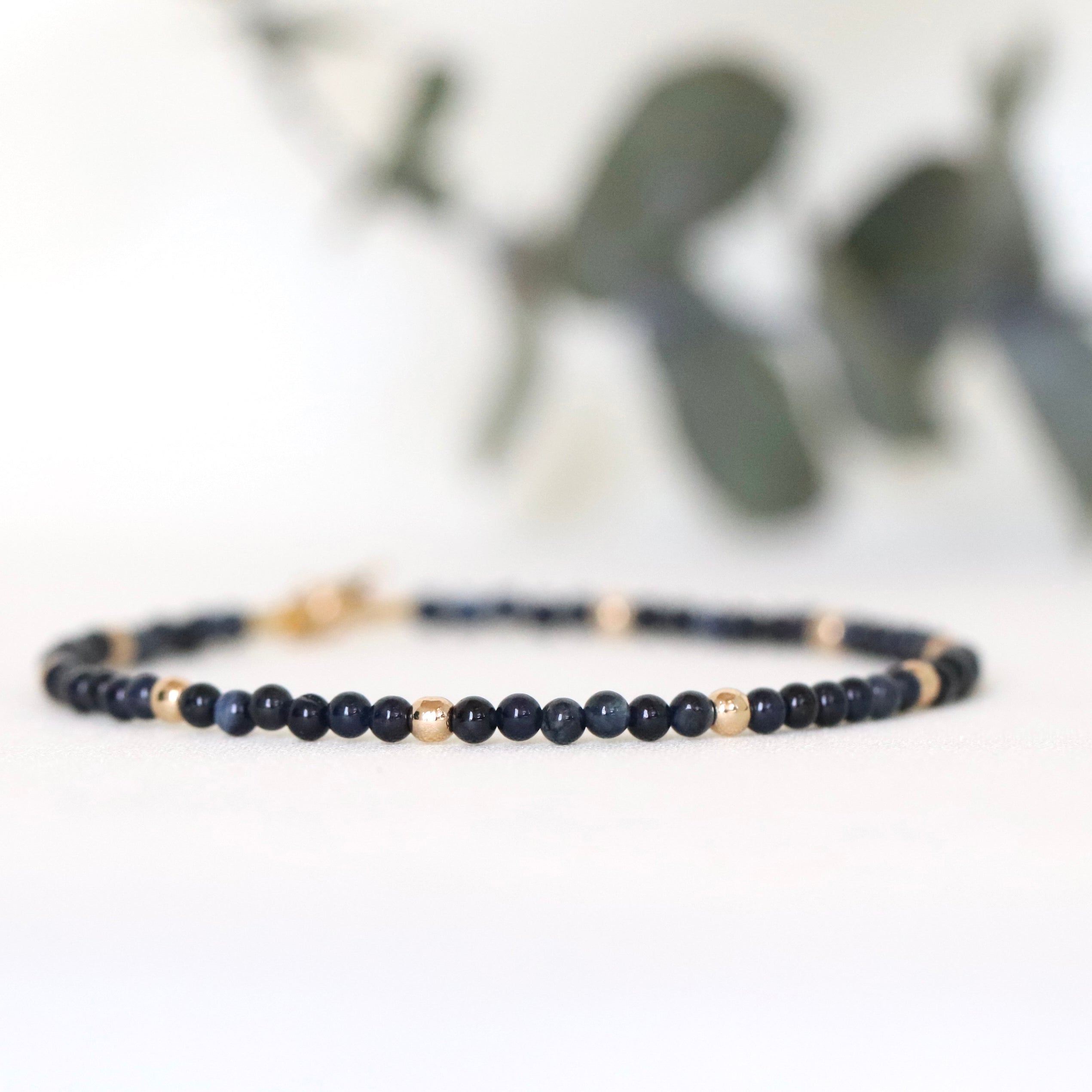 Elegant dark blue Sapphire bracelet, timeless design