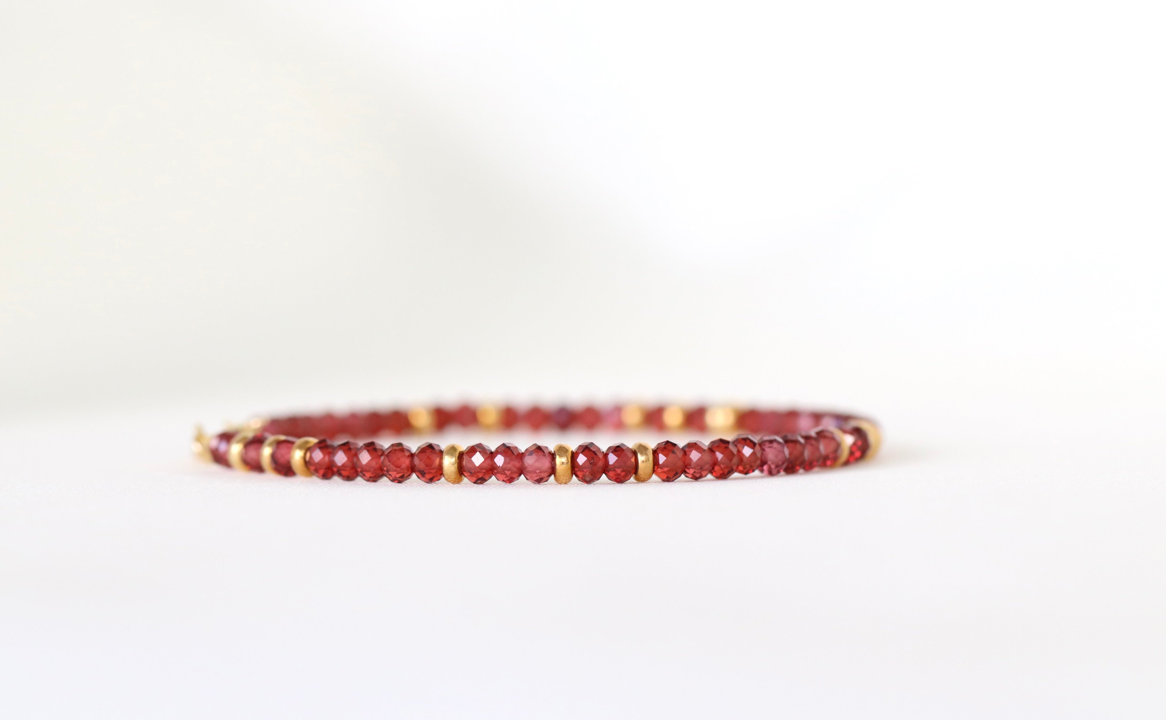 Elegant Malaya Garnet bracelet with gold or silver