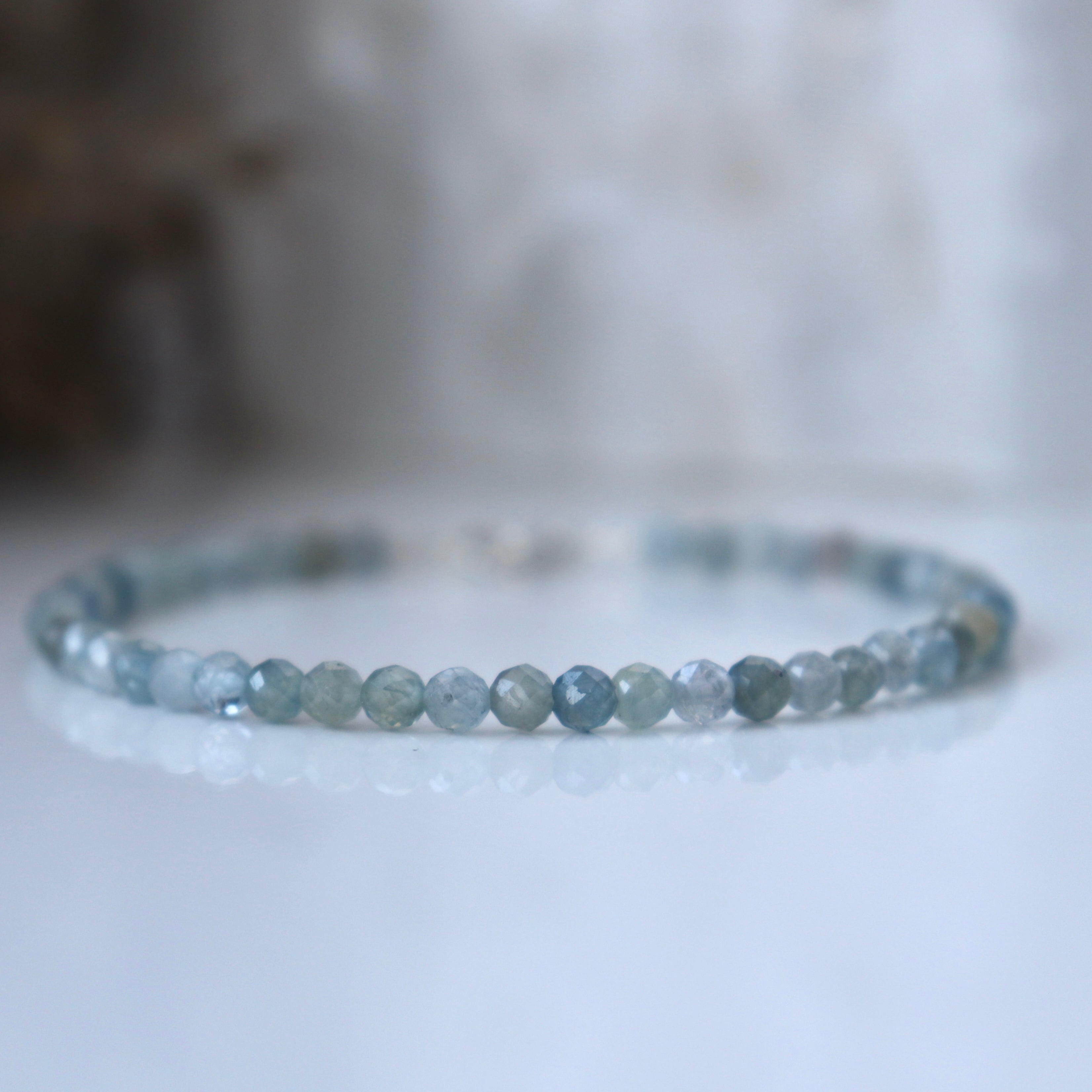 Elegant Montana Sapphire bracelet with 925 silver