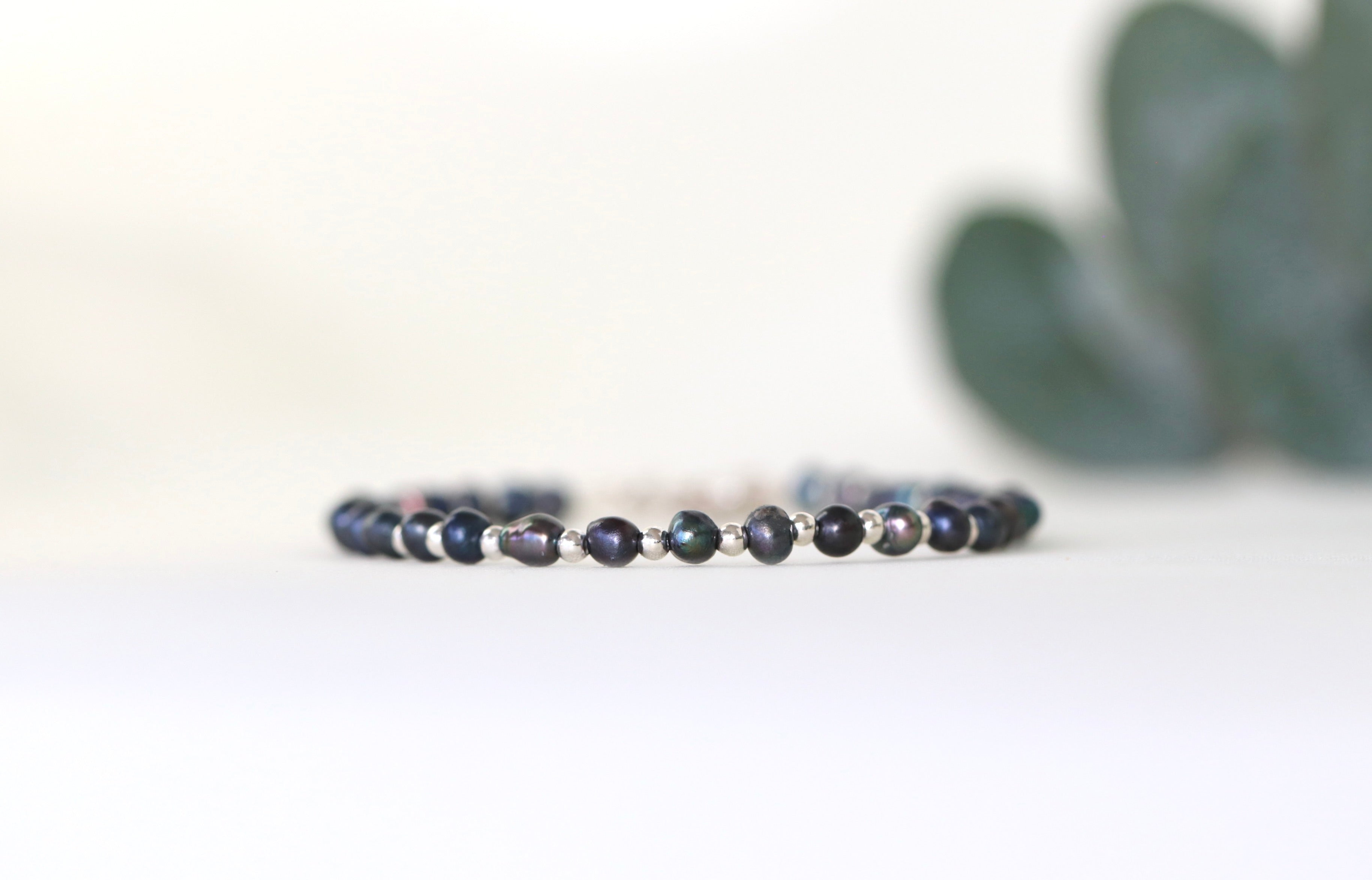 Oberia Jewelry Tahitian Black Pearl bracelet