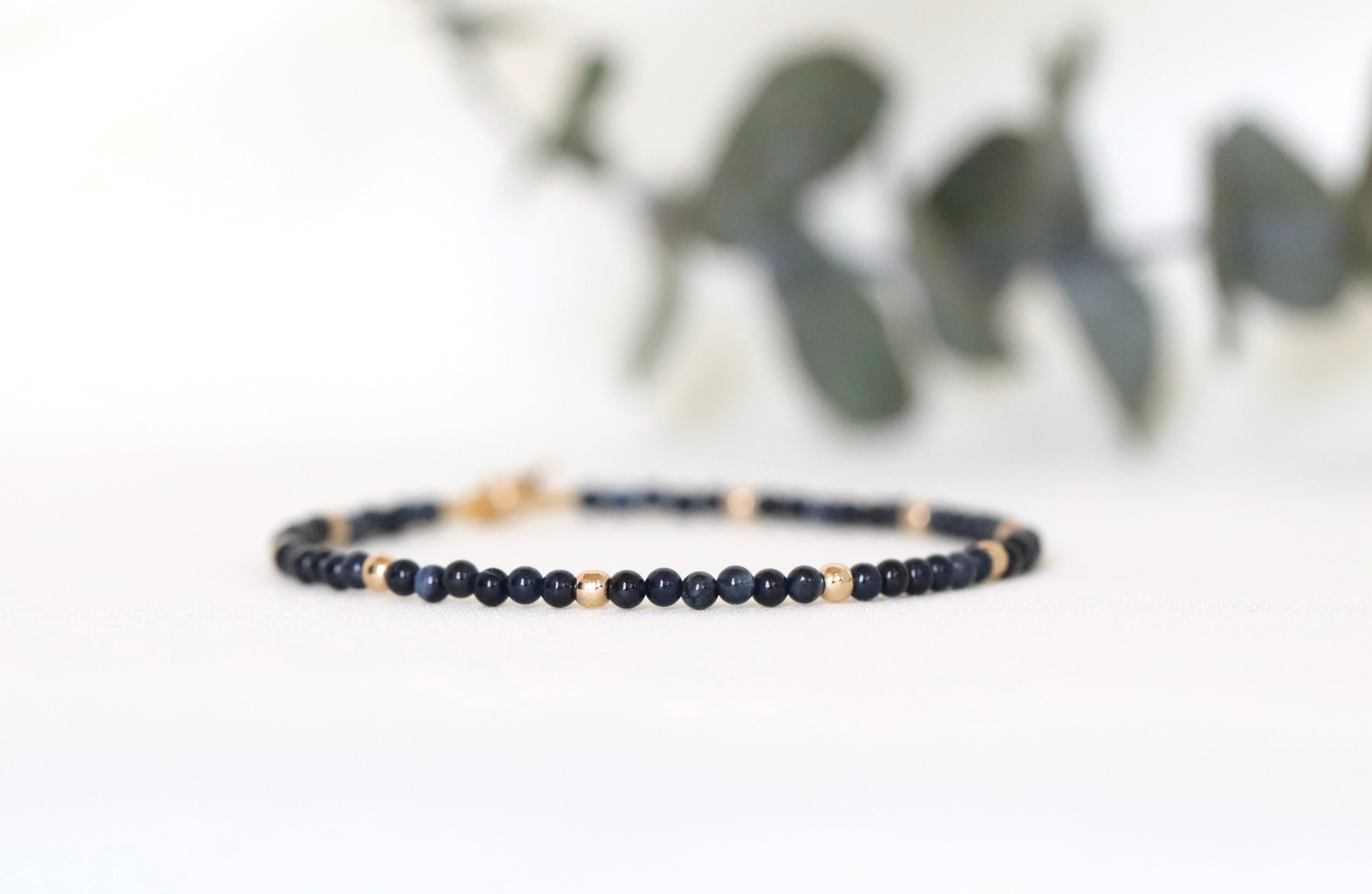 Elegant dark blue Sapphire bracelet, timeless design